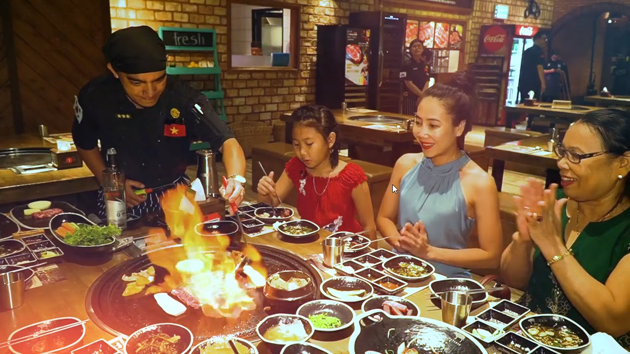 VỪA THƯỞNG THỨC WAGYU VỪA CHIÊM NGƯỠNG FLAMBÉ SHOW